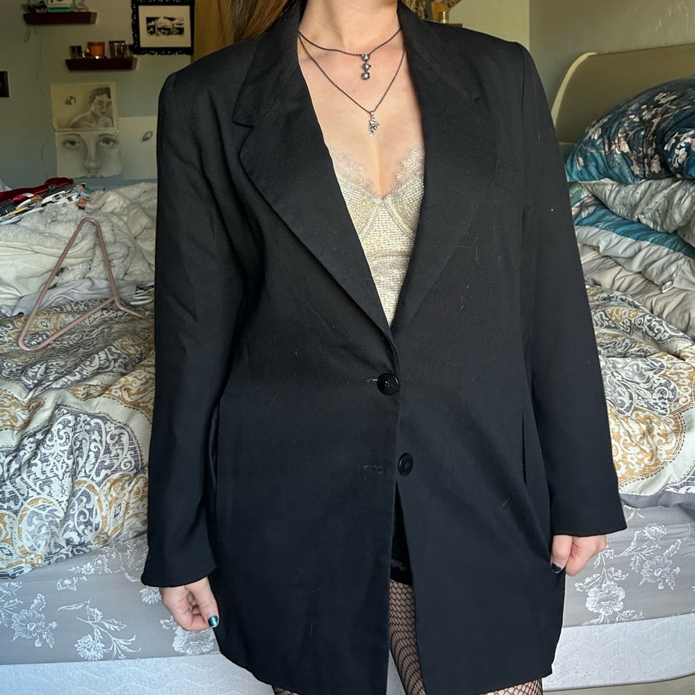 Black blazer 🖤☕️📞